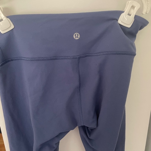 Lululemon Size 6 leggings!! - Picture 3 of 4